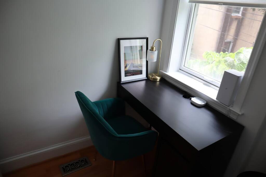3-Bedroom House With Cute Patio Explore Dc On Foot ワシントン エクステリア 写真