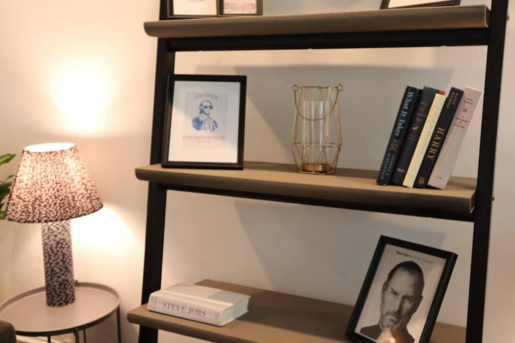 3-Bedroom House With Cute Patio Explore Dc On Foot ワシントン エクステリア 写真