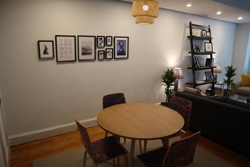 3-Bedroom House With Cute Patio Explore Dc On Foot ワシントン エクステリア 写真